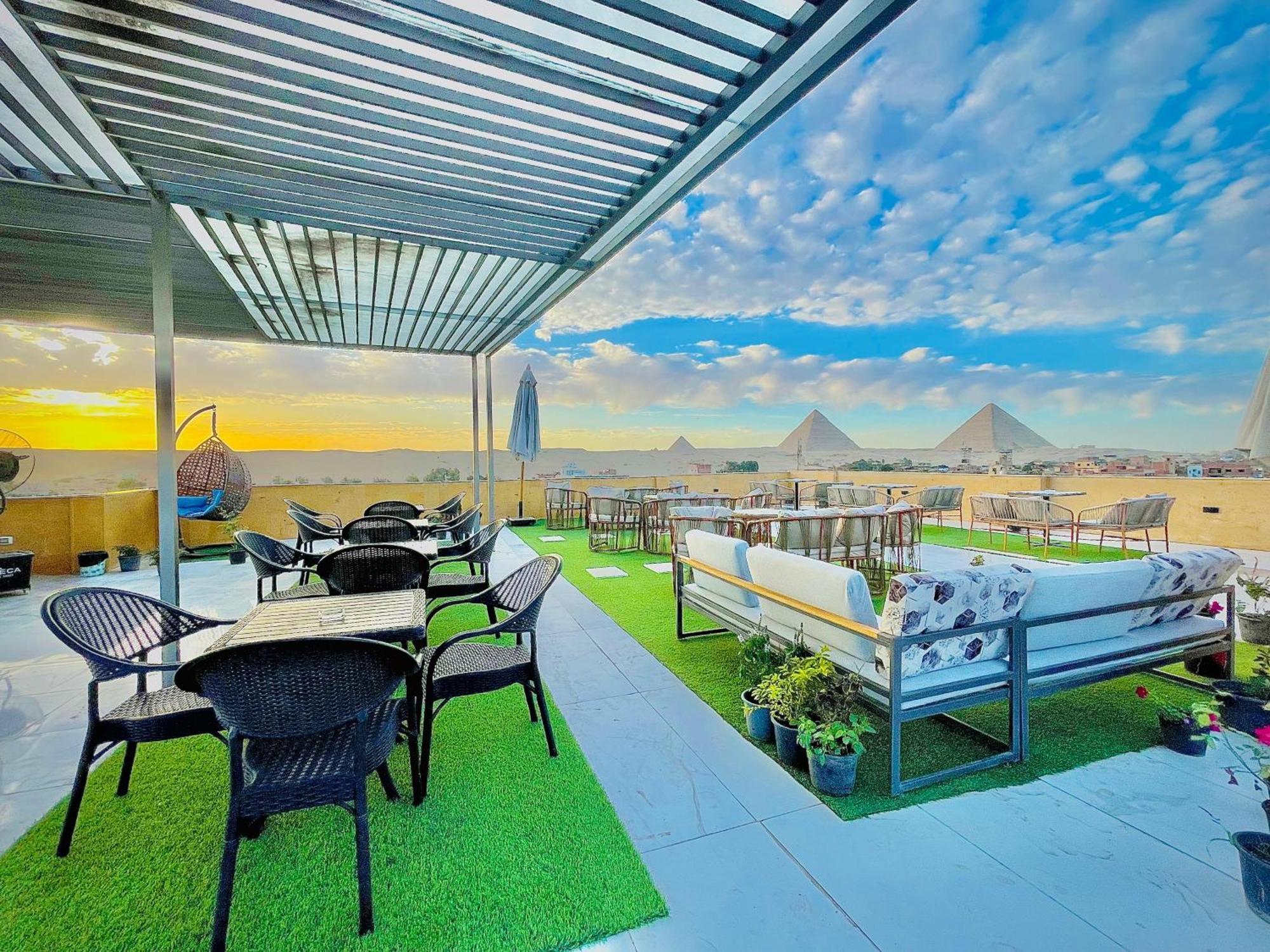Palm Pyramids View Hotel Kafrat al Jabal Exterior photo