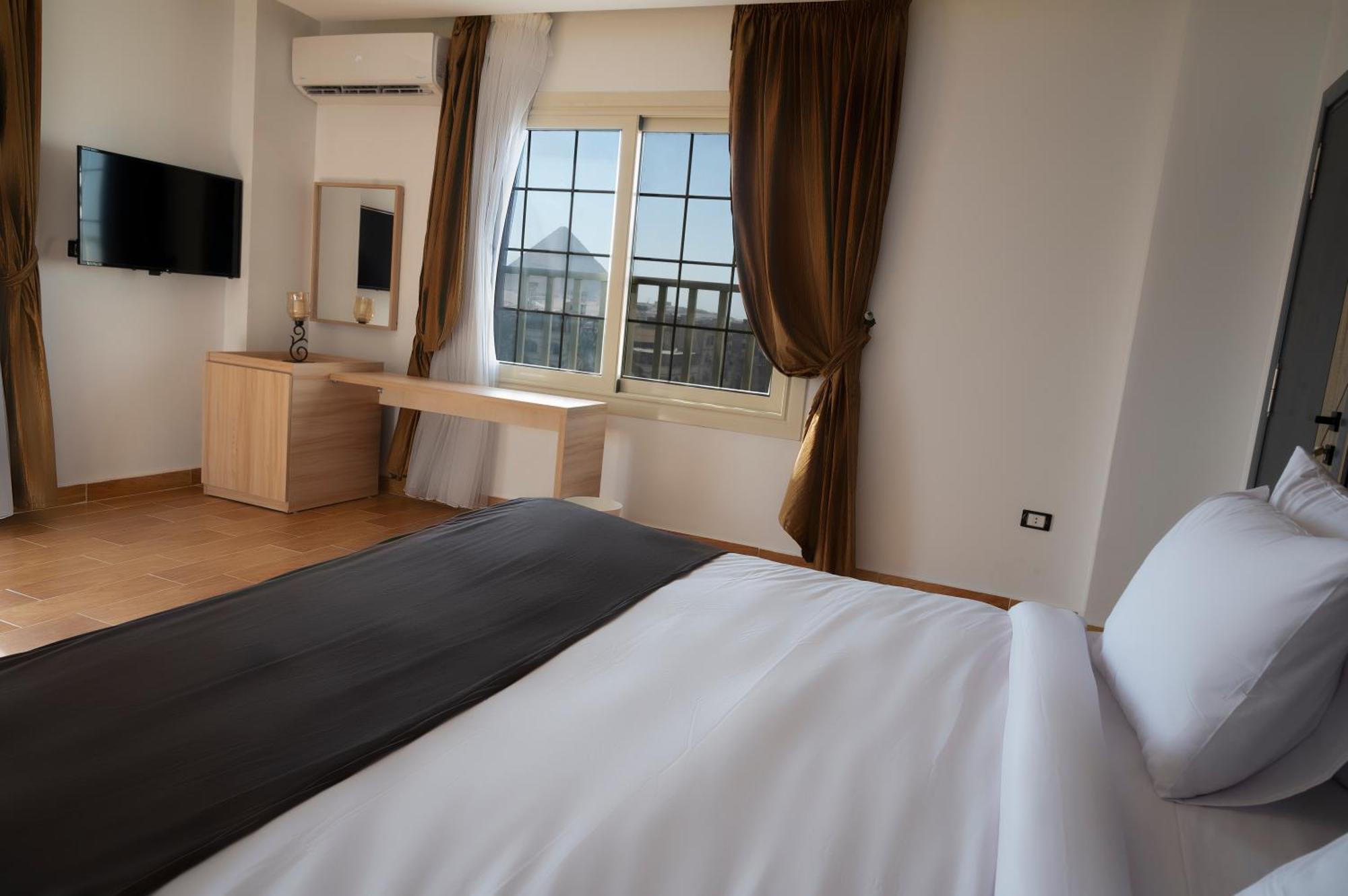 Palm Pyramids View Hotel Kafrat al Jabal Room photo